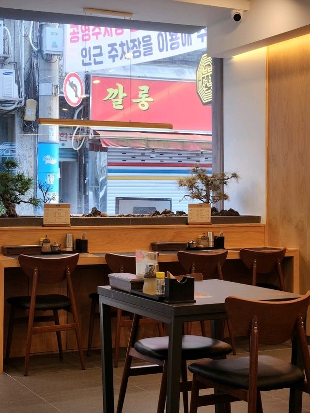 작은 가게에서 확장이전까지 한 부평동 부부면옥
