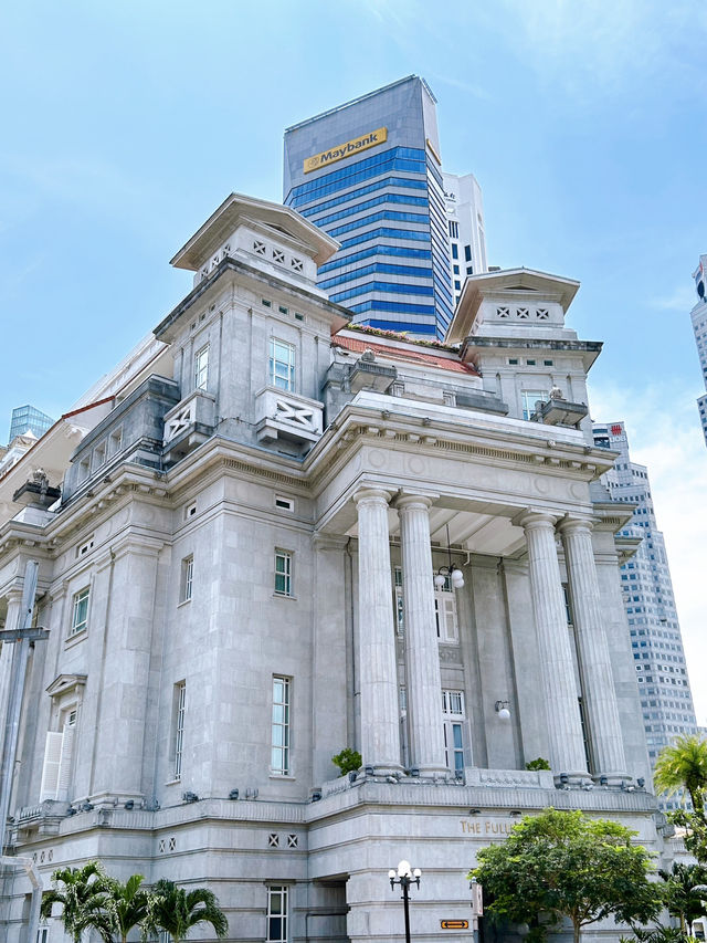 Exploring the Fullerton Building, Cavenagh Bridge, and Victoria Theatre