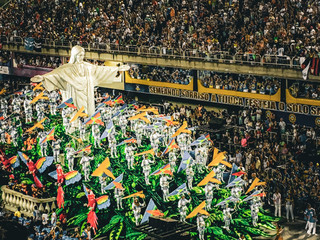 [Brazil] A spectacular sight! The authentic Rio Samba Carnival 💃✨