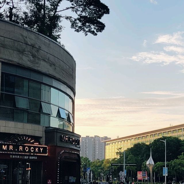 🌆 【一芳城】美食x書x香丨完美結合 🍦📚