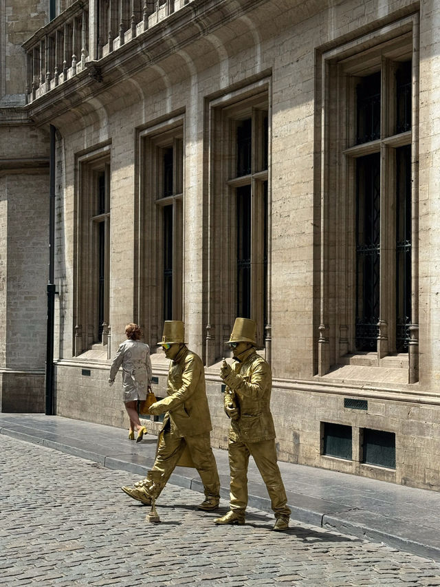 比利時🇧🇪 ｜街頭藝術🎭 尋找丁丁歷險記的壁畫🎨