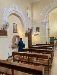 💒🌈澳門路環亮眼「聖方濟各聖堂」｜取景拍照打卡聖地💛😍