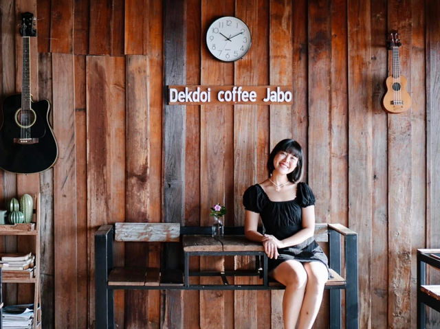 ☕️ จิบกาแฟท่ามกลางสายหมอกที่ Dekdoi Coffee Jabo