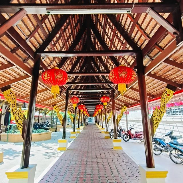 🤩 วัดไชโยวรวิหาร หรือวัดเกษไชโย
