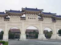 อนุสรณ์สถานหอรำลึกเจียงไคเช็ค ไต้หวัน