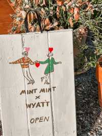  Mint Mint x Wyatt