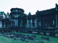 Angkor Wat Sunset: A Golden Farewell & Full Moon Magic