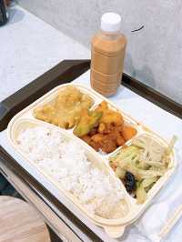 🎏灣仔雙餸飯有堂食放題‼️任飲奶茶·任添白飯·素菜無限加