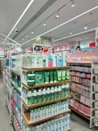 Shopping at Miniso