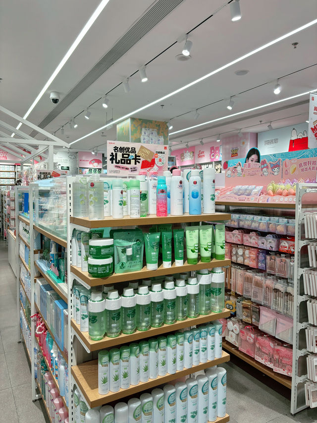 Shopping at Miniso