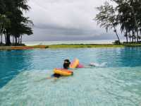 Dusit Thani Krabi Beach Resort ที่พักหรู ติดทะเล