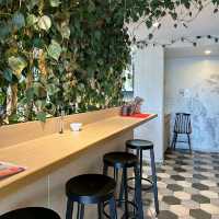 popular place with high service standards