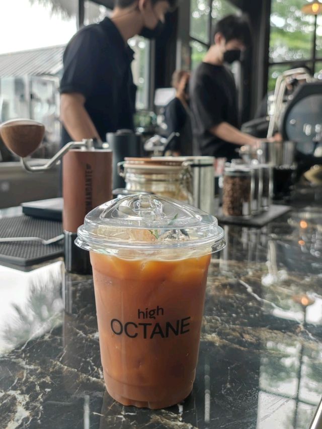 High Octane Coffee & Beer คาเฟ่เลี่ยงเมืองปากเกร็ด