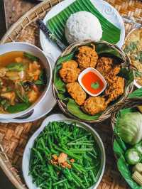 ที่พักติดริมธารทองผาภูมิ