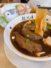 牛肉麵超一流😋