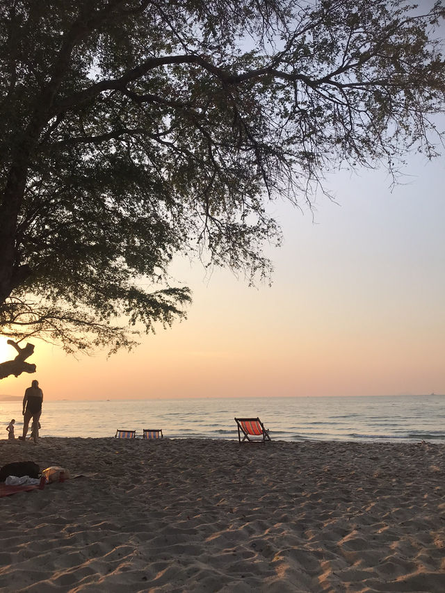 หาดเกล็ดแก้ว สัตหีบ ชลบุรี