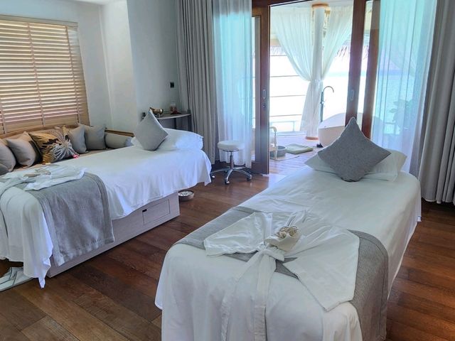 [🇲🇻モルディブ] エメラルドの海を眺めながら – 至福のスパ＆ヨガ体験