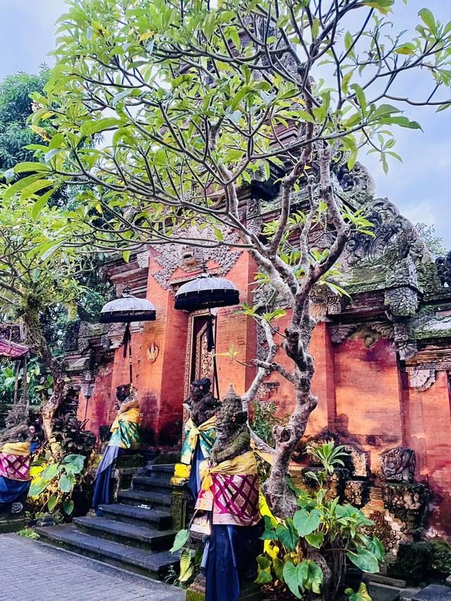 “Must-visit Spring Spot: Ubud Palace”