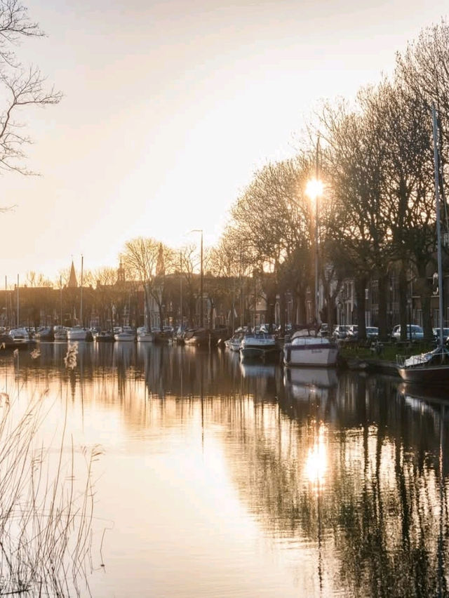 "Volendam: The Timeless Dutch Fishing Village"
