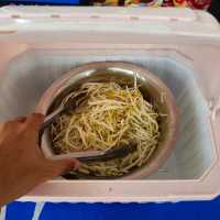 ก๋วยเตี๋ยวเรือทองผกา สาขาโคกกลอย