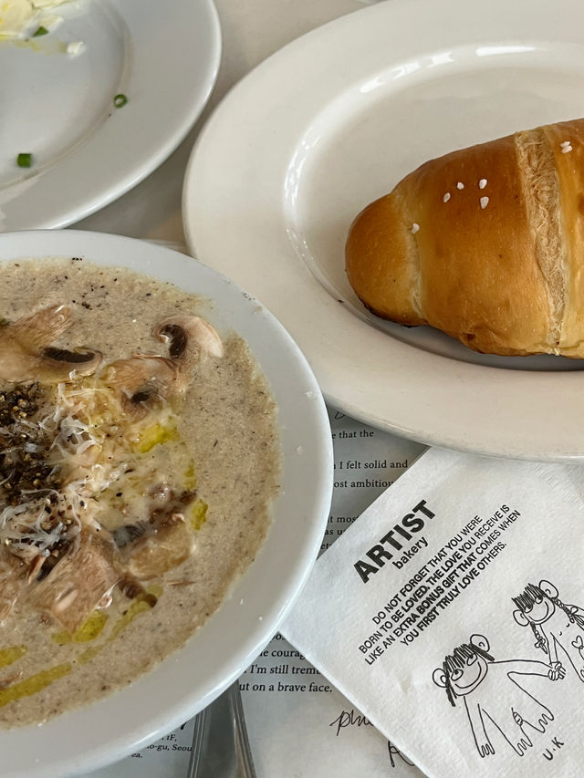 📍韓國首爾｜ Artist Bakery 鹽可頌專賣🥐