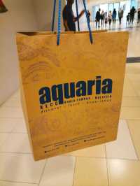 “Aquaria KLCC — Dive Into an Underwater World in the Heart of Kuala Lumpur”