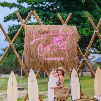 ร้านอาหารและคาเฟ่ ริมทะเลขนอม