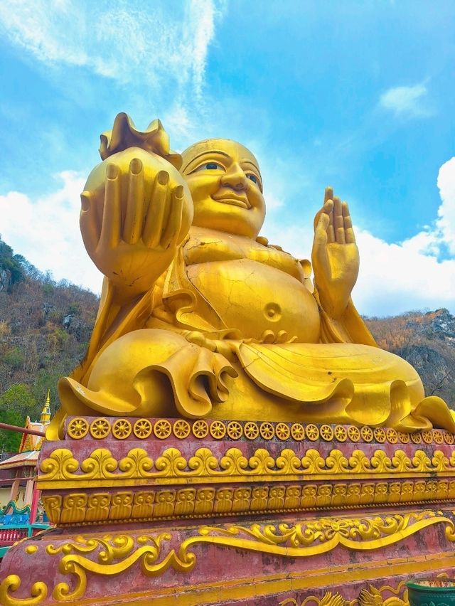 วัดเขาอีส้าน เทพประธาน