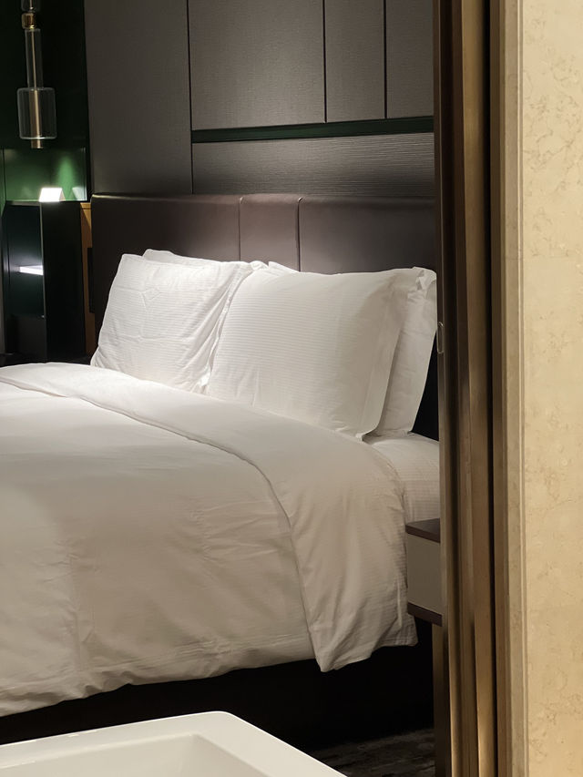 🏨 “출장이든 여행이든, 힐튼 상하이 훙차오라면 실패 없음”