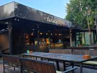 ร้านนั่งชิว ร่มไม้ใหญ่ แพร่ บรรยากาศดีเวอร์