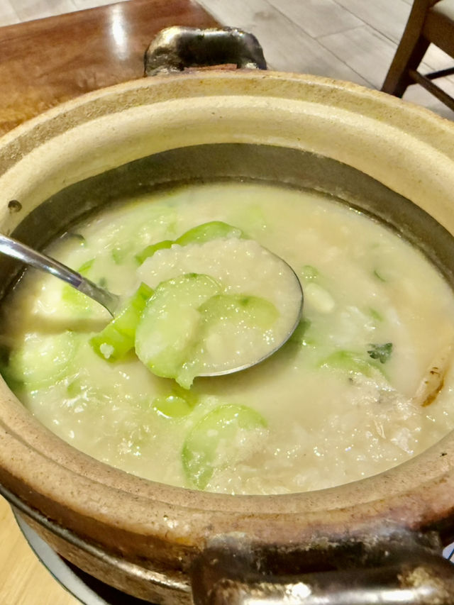 高雄大立百貨A館8樓（十二月）粥品.茶飲.私房菜.豐富食材.正宗的美味.值得推薦大家