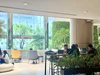  April Blooms: Bangkok's Premium Flower Boutique 
