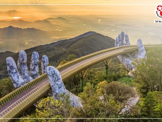 สะพานโกเด้นบริดจ์ เวียดนาม