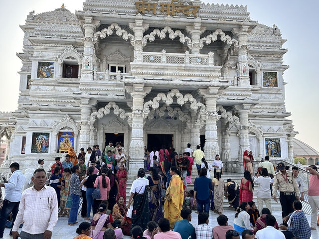 Evening vibes at Prem Mandir, Vrindavan