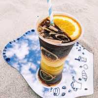 Drip Rim Lay คาเฟ่เล็กๆริมชายหาดหัวหิน