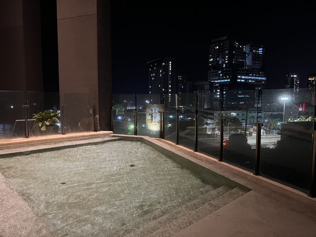 โรงแรมอไรซ์ (Arize Hotel Sriracha)