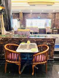 Seattle Coffee & Tea – An Elegant Café Retreat