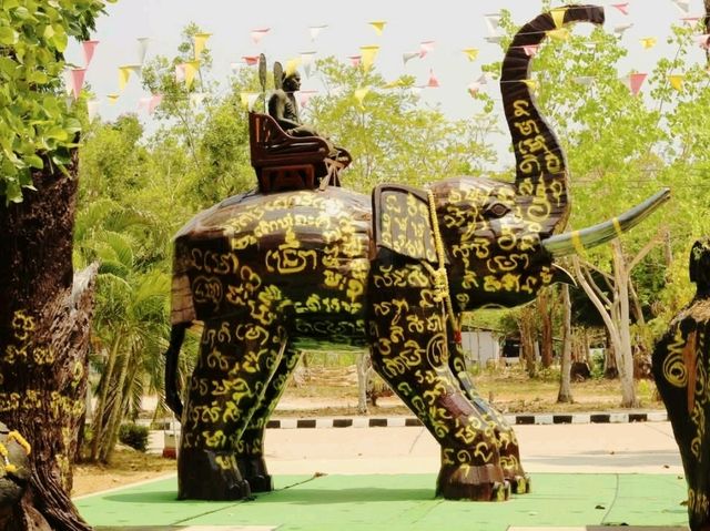 วนอุทยานเขานางพันธุรัต โดดเด่นที่ภูเขาหินปูน
