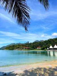 The Ritz-Carlton Langkawi, A Luxurious Family Escape in Nature’s Embrace. 🌊🌴🥥🍺🪴