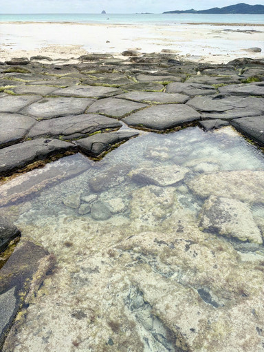 久米島の畳石、まるで自然のアートだった！ | Trip.com 久米島