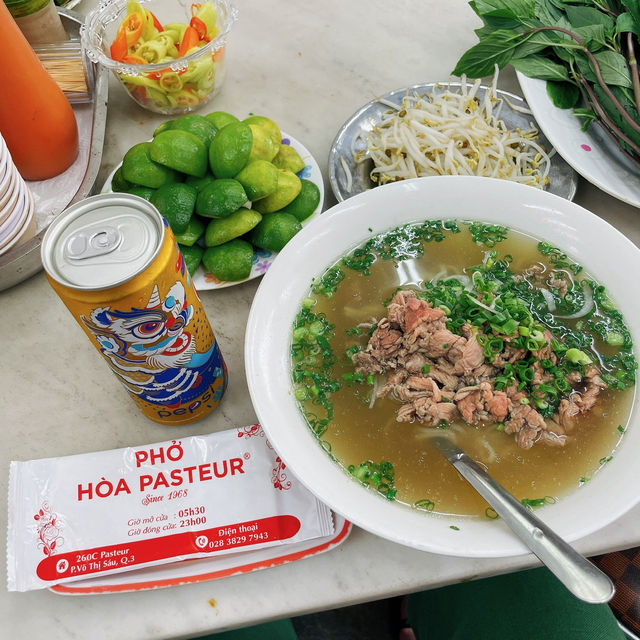 せっかくホーチミン来たならHONG HOAのバインミー食べてみて！
