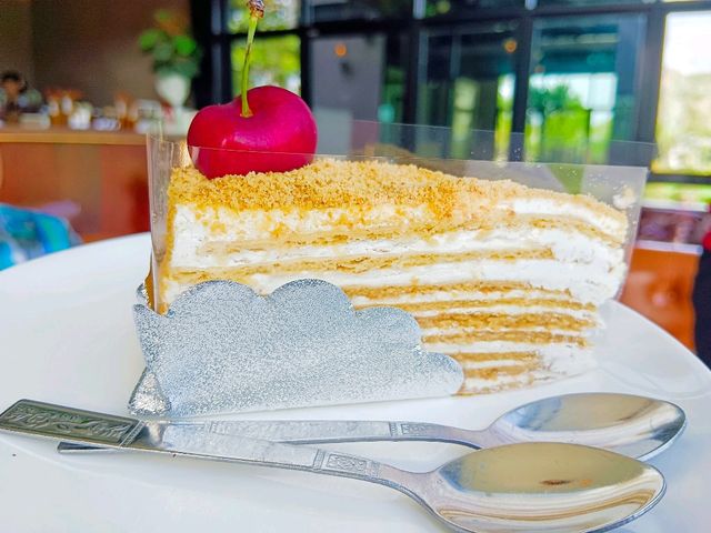 Hug Valley Cafe