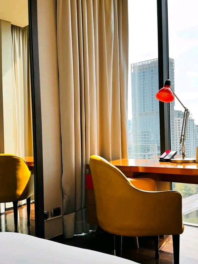 🌟 Hotel Indigo Bangkok – Bold, Boutique & Beautiful in the City!