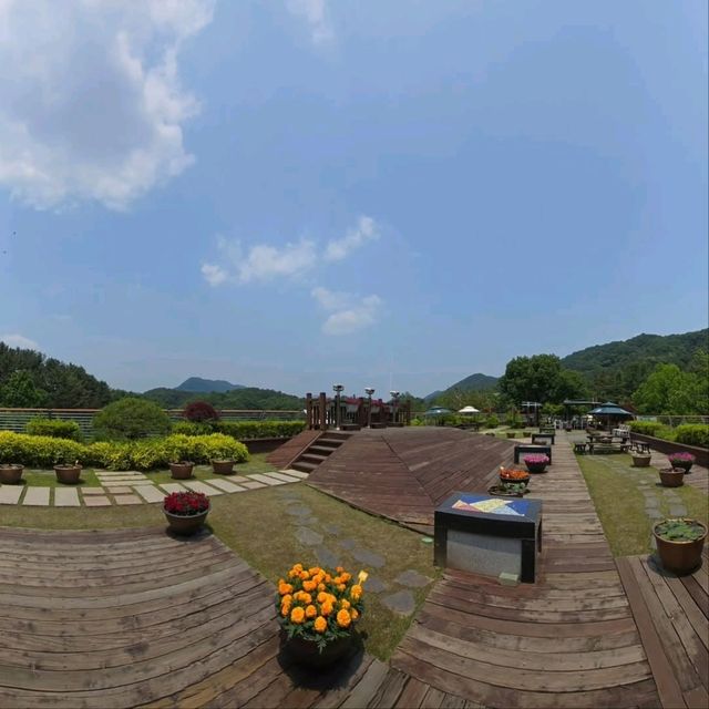 Cheongnamdae Was Kinda Fancy, Kinda Chill