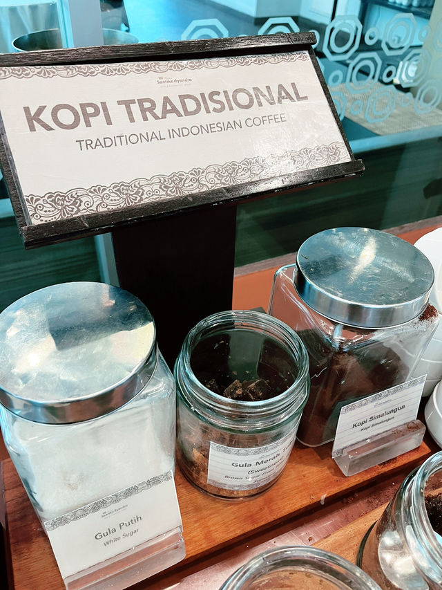 Must-Try Coffee Experience at Kafe Ulos, Santika Dyandra