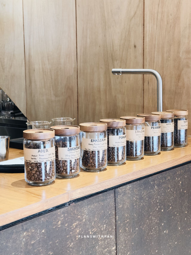 Akha Ama Coffee (The New Original) . 🤎✨