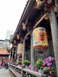 หนึ่งในวัดที่เก่าแก่ที่สุดของไต้หวัน (Taiwan) 