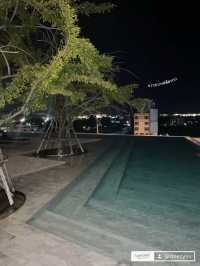 ที่พักศรีราชาใกล้ฉัน 📌