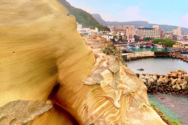 Did you know? Hidden within Wanli Camel Peak is a secret spot