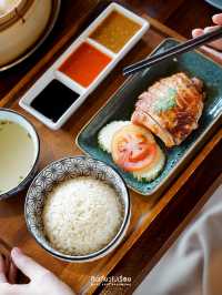 มาลองปลาต้มผักกาดดอง ที่ Chuan Kitchen